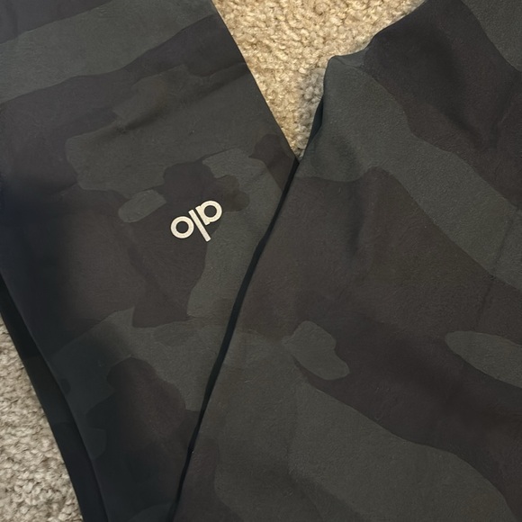 Alo yoga leggings - Picture 3 of 4